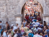 NE ŠTEDE RIJEČI: Britanci preporučuju da se izbjegava jedan hrvatski grad za putovanja
