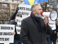 'SB' NA PROTESTIMA U SARAJEVU: Ovo su zahtjevi političkog pokreta 'Vjera, narod, država'...(FOTO)