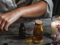 MIRIS POŽUDE: Napravite kod kuće parfem s afrodizijačkim učinkom za...