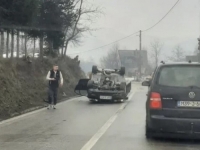 TEŠKA SAOBRAĆAJNA NESREĆA U BiH: Automobil završio na krovu