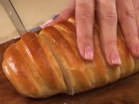 BOLJI NEGO IZ PEKARE: Ovaj recept za domaći kruh pravi je hit na internetu, otkrijte i zašto… (VIDEO)
