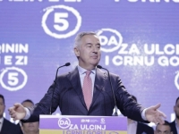 ĐUKANOVIĆ SE VRAĆA NA VELIKA VRATA: 'Crna Gora dobija novu vladu, DPS i Bošnjačka stranka će biti faktor njenog prosperiteta'
