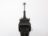'NARASTAO' SIMBOL PARIZA: Eiffelov toranj produžen za šest metara