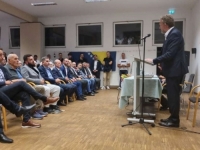 IZETBEGOVIĆ SA TRIBINE U STUTTGARTU: 'Dijaspora u dva dana može promijeniti odnose u BiH'
