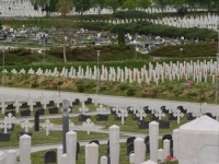 I SMRT KOŠTA: Paprene cijene grobnih mjesta u BiH, prodaje se čak i vodonepropusna grobnica