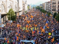 BURNO U ŠPANIJI: Desetine hiljada demonstranata na ulicama traži nezavisnost...