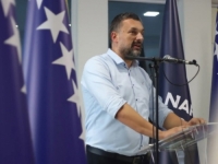 'I TO NE SAMO PO VISINI...': Konakovića na predizbornom skupu uporedili s Kulinom banom (VIDEO)