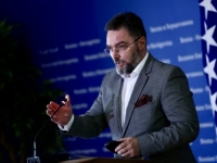 STAŠA KOŠARAC TVRDI: 'Postoje indicije o namjerama izvoza naoružanja iz FBiH u Ukrajinu'