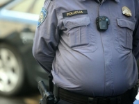 TAKO PROSTO I GENIJALNO: Zašto policajac uvijek dodirne vaš automobil kad vas zaustavi?