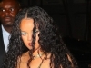 SVE SE VIDI: Paparazzi u akciji, Rihanna se pred kamerama pojavila u prozirnoj haljini...