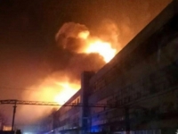 NOVI PROBLEMI ZA VLADIMIRA PUTINA: Izbio veliki požar u ruskoj tvornici koja proizvodi gume za borbene avione (VIDEO)