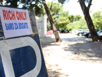 PRIPREMITE NOVČANIKE: Paprene cijene parkinga na Makarskoj rivijeri ovog ljeta