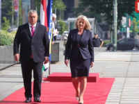 'SB' NA LICU MJESTA: Mađarski premijer Viktor Orban stigao u Sarajevu, pogledajte kako ga je dočekala Borjana Krišto... (FOTO)