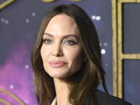 ELEGANCIJA ZA SVAKI DAN: Angelina Jolie ima besprijkoran stil, a ove modne komade doista vrijedi imati (FOTO)