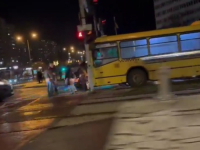 SAOBRAĆAJ USPOREN U PRAVCU CENTRA: GRAS-ov autobus i automobil se sudarili u Sarajevu