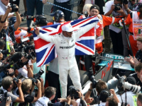 PRELASKOM IZ MERCEDESA U FERRARI ZATRESAO JE SVIJET: Ovo privatno vozi Lewis Hamilton