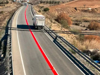OVO ZNAJU SAMO RIJETKI: Znate li koja je funkcija crvene linije na ovoj cesti…