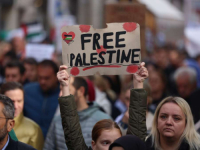 'ZAUSTAVITE GENOCID U GAZI': Hiljade ljudi u Torontu na skupu podrške Palestincima
