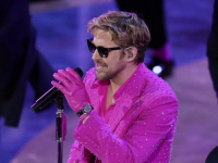 GESTA KOJA JE MNOGIMA PROMAKLA: Evo kako je Ryan Gosling začinio spektakularan nastup (FOTO, VIDEO)