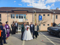 'NEK JE SA SREĆOM': Oženio se načelnik Ustikoline, kum mu je bio Sejo Brajlović (FOTO)