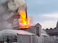OGROMNI STUBOVI DIMA NA NEBU IZNAD DANSKE: Gori jedna od najpoznatijih zgrada u Kopenhagenu, srušio se i kultni toranj (VIDEO)