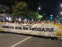 OKUPILI SE ISPRED RTS-a: U Beogradu održani protesti zbog izvještavanja o namjerama za iskopavanje litijuma