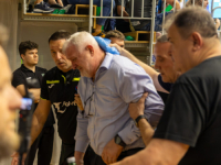 SKANDAL U HRVATSKOJ: Igrač Nexea srušio delegata, utrčali doktori, meč prekinut (FOTO)