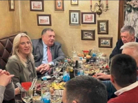 VIC DANA: Dodik i Cvijanovićka okupili stranačke kolege u restoranu u Banjoj Luci, a onda je konobar došao da naplati…