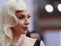SINONIM ZA LUKSUZNU MODU: Od ove hit torbice se Lady Gaga ne odvaja (FOTO)