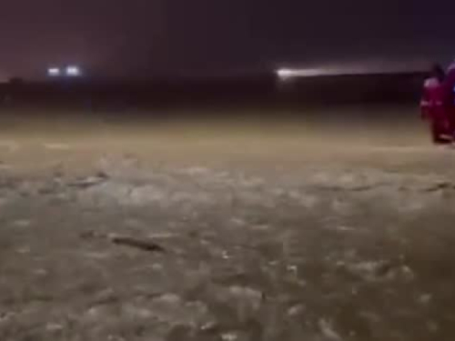 NEZAPAMĆENA PRIRODNA KATASTROFA: Naučnici objasnili kako i zašto je došlo do strašnih poplava u Dubaiju (FOTO, VIDEO)