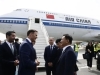 MALI I MOMIROVIĆ IH DOČEKALI: Sletio prvi avion sa kineskom delegacijom u Beograd