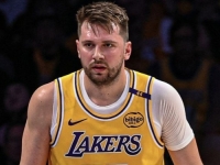 ZOBENE PAHULJICE I CHIA SJEMENKE GA NE INTERESUJU: Luka Dončić doveo tijelo 'u red', a onda je uhvaćen u redu za... (VIDEO.)