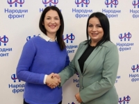 TRIVIĆEVA JOJ PRUŽILA RUKU: Dugogodišnja članica PDP-a prešla u Narodni front - 'Svoj put nastavljam u stranci u kojoj neću biti sputavana'
