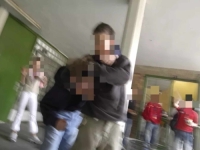 STRAVIČAN NAPAD U ZAGREBAČKOJ ŠKOLI: 'Sin mi je ležao u lokvi krvi, izbili su mu četiri zuba!'