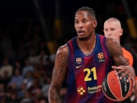 'ŠUT S PARKINGA': Ovo trojkom Amerikanac je srušio 'Partizan' u krcatoj beogradskoj 'Areni' (VIDEO)