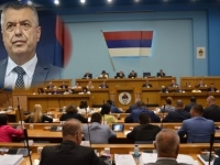 BRATIĆ KOMENTIRAO VUČIĆEVU MOLBU: 'Potpali vatru u BiH, a onda...'