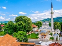 ŠVICARSKI DNEVNIK 'NEUE ZÜRCHER  ZEITUNG' PIŠE: 'Muslimani se ponovo mole u Banjoj Luci'