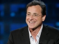 SVIJET JE U ŠOKU: Iznenada preminuo Bob Saget, glumac i komičar najpoznatiji po ulozi u seriji 'Puna kuća' (VIDEO)