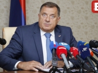 PANIČNI MILORAD DODIK PRED KAMERAMA: 'Nekada sam imao American card, sada nemam ništa' (VIDEO)