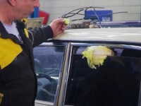 RUSKA LADA, NARAVNO, NIJE NAJBRŽA: Ali zato ima najbrže podizače prozora (VIDEO)