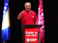 PROCJENA ZUKANA HELEZA: 'Ljudi iz vrha SDA su shvatili da se padom SNSD i HDZ i njima se bliži kraj!'