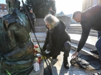 ISPRED ZAGREBAČKOG HNK-a: Hus i prijatelji postavili fotografiju Akija Rahimovskog, mnogi ostavili emotivne poruke (VIDEO)