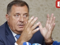 MILORAD DODIK KOMENTARISAO BLOG AMBASADORA FIELDA: 'BiH je 26 godina njihov eksperiment i niko od njih nije...'