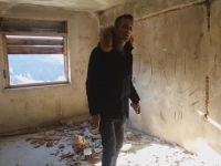 JEZIVA MISTERIJA: Ovu napuštenu kuću u Bosni svi zaobilaze u širokom luku, unutra ulaze samo najhrabriji… (VIDEO)