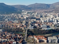 POTVRDIO MUP HNK: Žena skočila s trećeg sprata u Mostaru