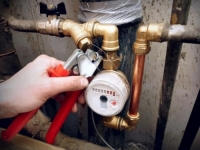 KAKAV MAJSTOR: Ilegalno se spojio na vodovod, a komunalcima je trebalo punih šest godina da 'skuže' krađu...