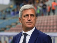 PETKOVIĆ POPUT HALILHODŽIĆA: Izbacio zvijezdu iz ekipe
