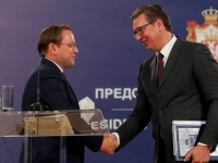 SADA JE SVE JASNO: Nakon što je Dodika satjerao u ćošak, Vučić je pozvao Varhelyja i saopćio mu KONAČNU ODLUKU