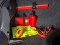 ONI IDU JOŠ DALJE: Novčana kazna svakom vozaču automobila koji u sklopu prve pomoći nema i...