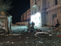 NA ISTOKU UKRAJINE MOGLO BI U SVAKOM MOMENTU PLANUTI: U centru Luganska eksplodirao automobil sa 10 do 15 kg eksploziva
